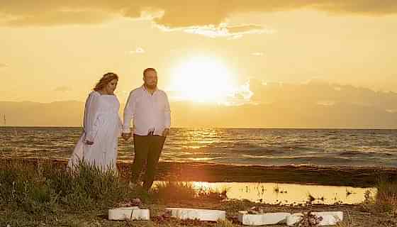 Selime & Yasin Beyşehir Gölü Gün Batımı Çekimi – Nilüfer Bahçesinde Romantik Anlar